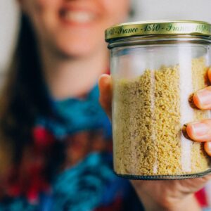 recept om zelf vegan parmezaan te maken op basis van cashewnoten