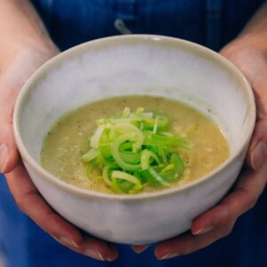 Recept voor een lekkere vegan knolselderij mosterd soep