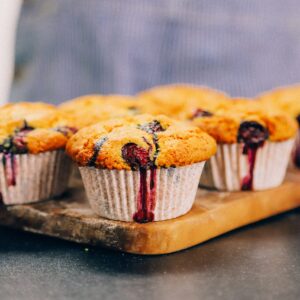 Recept voor vegan blueberry muffins, plantaardige muffins met blauwe bessen